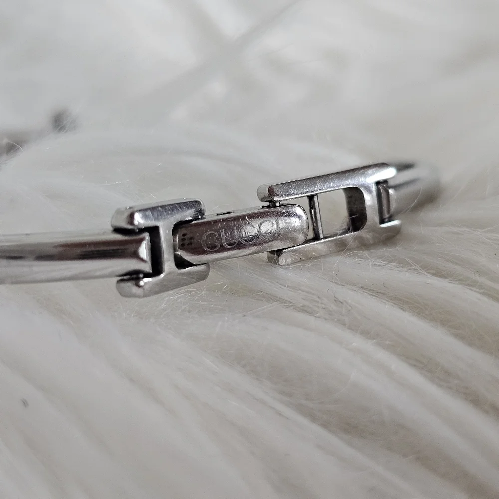 ❌SOLD ❌ 🖤 Gucci Watch 🖤 - Picture 6 of 9